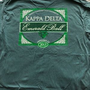 💚ΚΔ💚 Kappa Delta Emerald Ball T-shirt